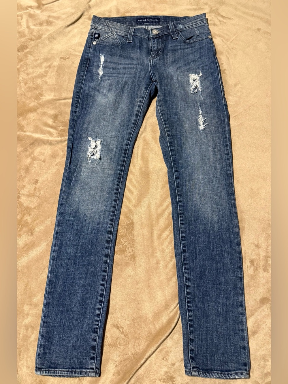 Rock & Republic Distressed Skinny Jeans in Dark Blue Wash